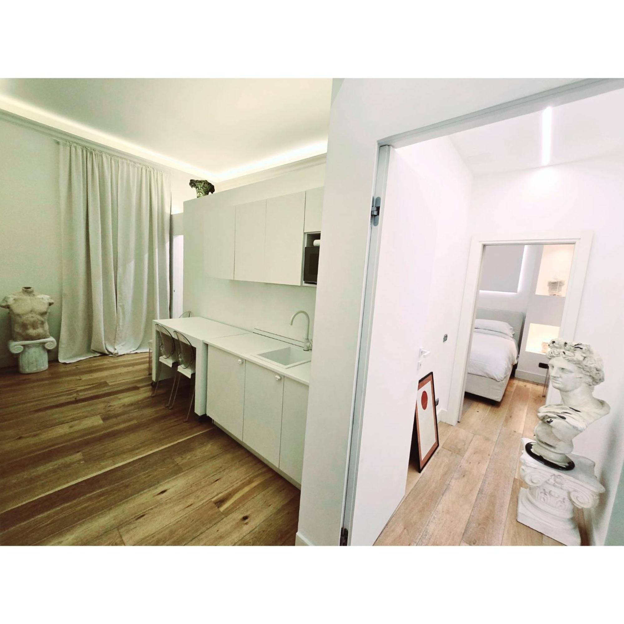 B89 Luxury Gallery House Piazza Di Spagna * Rome